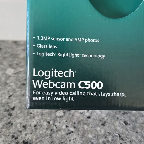 Logitech Webcam C500 1.3-MP Video Glass Lens Built In Microphone Zoom Homeschool - Picture 2 of 7
